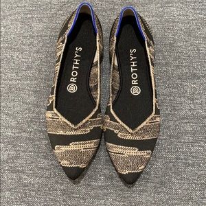 (New) Retired Rothys Pointy Toed Flats